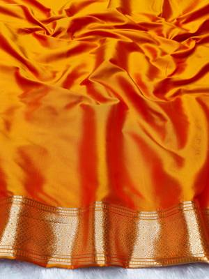 Gold zari woven banarasi silk traditional saree with blouse piece 4