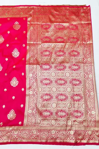 Pink zari woven silk traditional saree with blouse piece