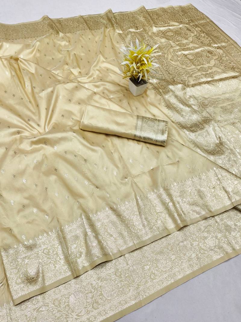 Cream zari woven banarasi silk traditional saree with blouse piece