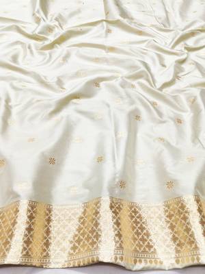 Cream zari woven silk traditional saree with blouse piece 4