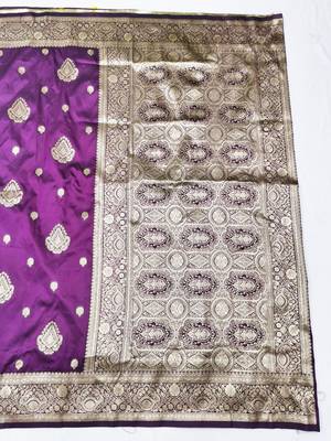 Wine zari woven silk traditional saree with blouse piece 2