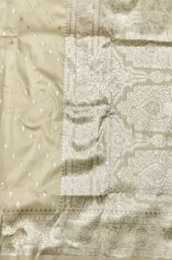 Cream zari woven silk traditional saree with blouse piece