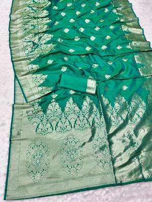 Green zari woven banarasi silk traditional saree with blouse piece 1