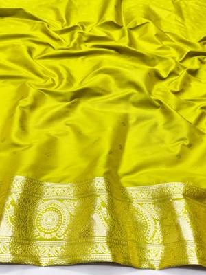 Lime zari woven banarasi silk traditional saree with blouse piece 4
