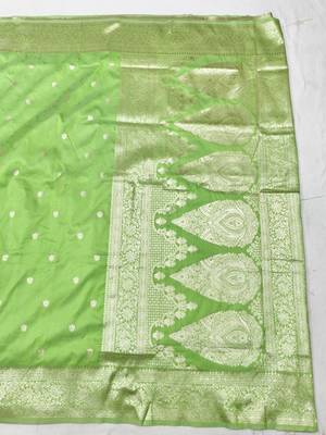 Light green zari woven silk traditional saree with blouse piece 2