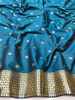 Dark blue zari woven silk traditional saree with blouse piece 4