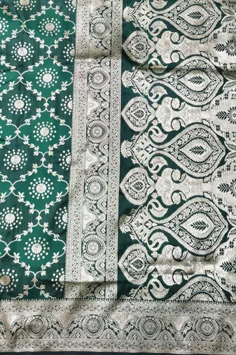 Green zari woven silk traditional saree with blouse piece