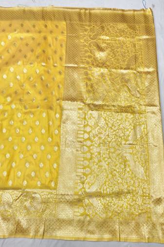 Gold zari woven banarasi silk traditional saree with blouse piece
