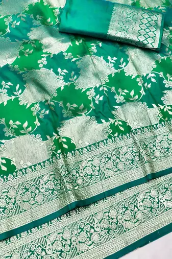 Green zari woven silk traditional saree with blouse piece