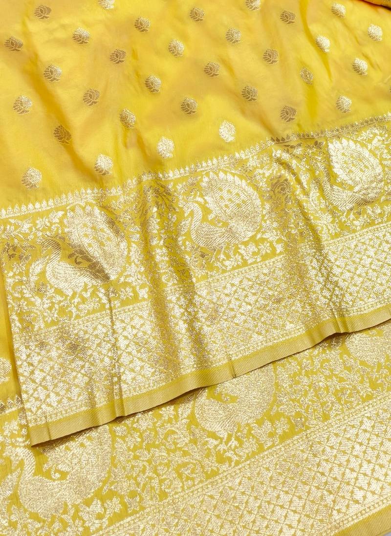 Gold zari woven banarasi silk traditional saree with blouse piece
