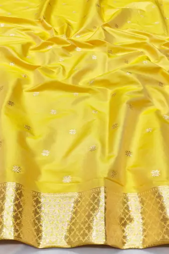 Gold zari woven banarasi silk traditional saree with blouse piece