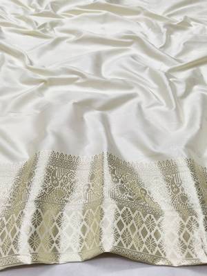cream zari woven silk traditional saree with blouse piece 4