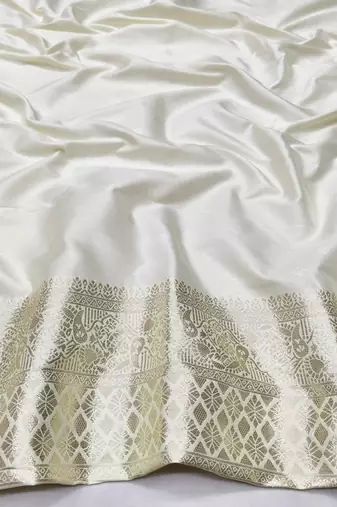 cream zari woven silk traditional saree with blouse piece