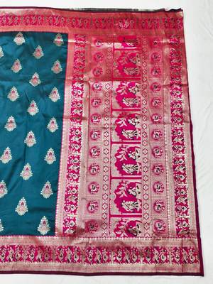 Dark blue zari woven baluchari silk traditional saree with blouse piece 2