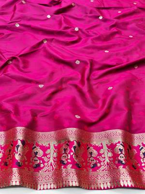 Dark blue zari woven baluchari silk traditional saree with blouse piece 4