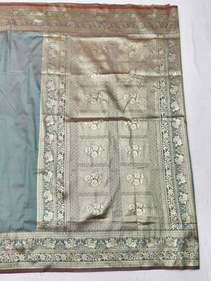 Grey zari woven silk traditional saree with blouse piece 2