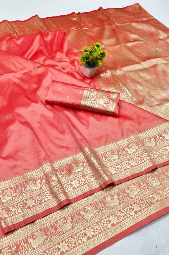 Peach zari woven silk traditional saree with blouse piece