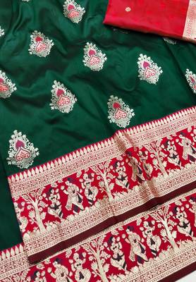 Green zari woven baluchari silk traditional saree with blouse piece 4