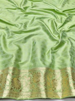 Light green zari woven silk traditional saree with blouse piece 4