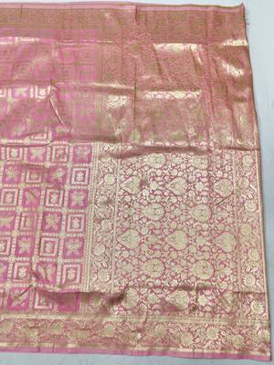Pink zari woven silk traditional saree with blouse piece 2