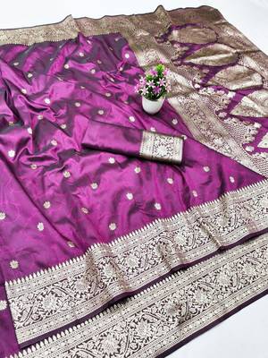 Wine zari woven silk traditional saree with blouse piece 1