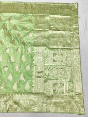 Light green zari woven silk traditional saree with blouse piece 2