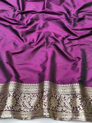 Wine zari woven silk traditional saree with blouse piece 4