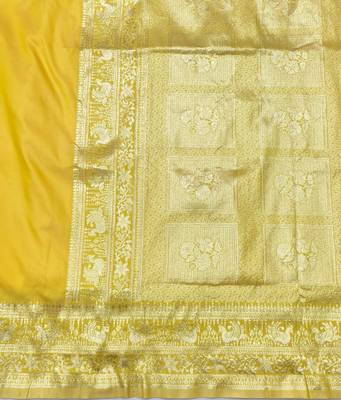 Gold zari woven silk traditional saree with blouse piece 5
