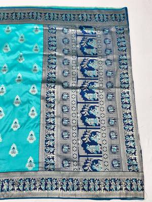 Blue zari woven baluchari silk traditional saree with blouse piece 2