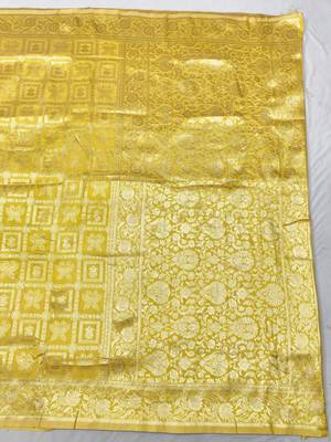 Gold zari woven banarasi silk traditional saree with blouse piece 1