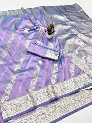 Purple zari woven silk traditional saree with blouse piece 1