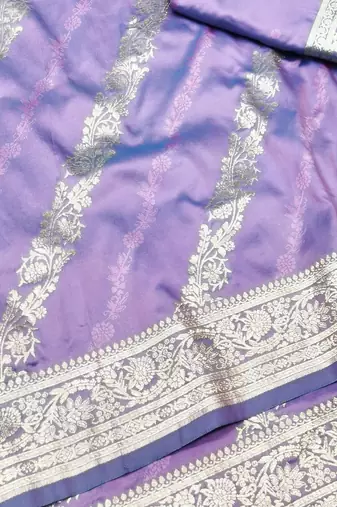 Purple zari woven silk traditional saree with blouse piece