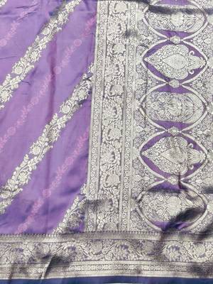 Purple zari woven silk traditional saree with blouse piece 5