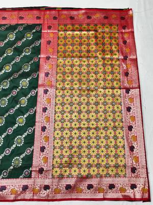 Green zari woven silk traditional saree with blouse piece 2