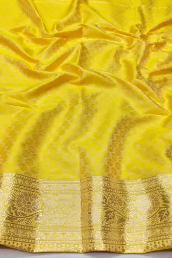 Gold zari woven silk traditional saree with blouse piece