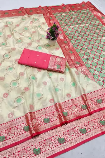 Cream zari woven silk traditional saree with blouse piece