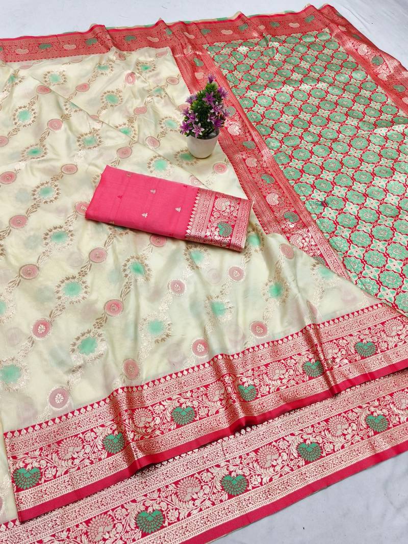 Cream zari woven banarasi silk traditional saree with blouse piece