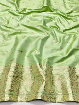 Light green zari woven banarasi silk traditional saree with blouse piece 2