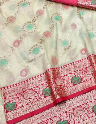 Cream zari woven silk traditional saree with blouse piece 3