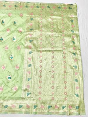 Light green zari woven silk traditional saree with blouse piece 2