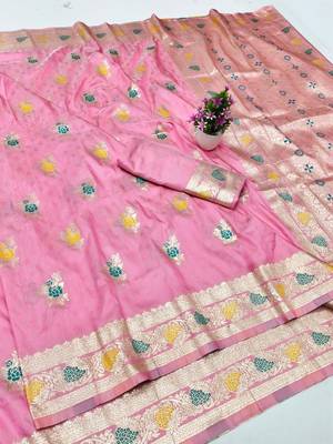 Pink zari woven silk traditional saree with blouse piece 1