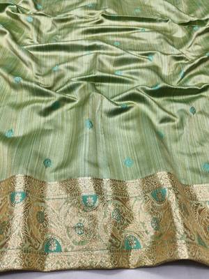 Green zari woven satin silk traditional saree with blouse piece 4