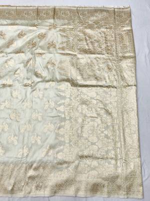 Cream zari woven banarasi silk traditional saree with blouse piece 1