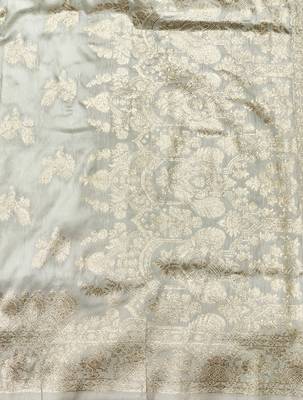 Cream zari woven banarasi silk traditional saree with blouse piece 3