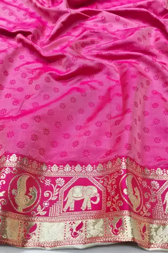 Cream zari woven silk traditional saree with blouse piece