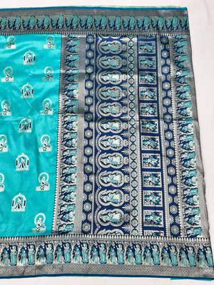 Blue zari woven baluchari silk traditional saree with blouse piece 2