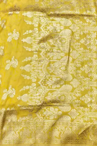 Gold zari woven banarasi silk traditional saree with blouse piece