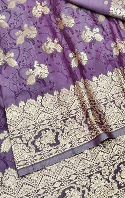 Wine zari woven silk traditional saree with blouse piece 3