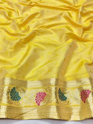 Yellow zari woven silk traditional saree with blouse piece 4