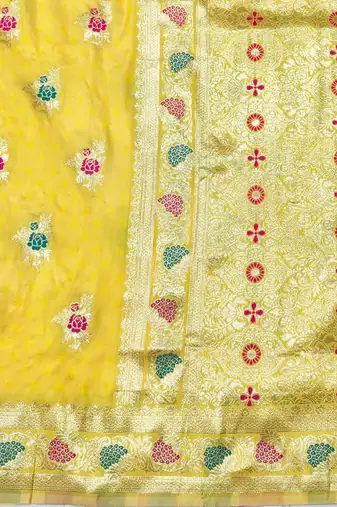 Yellow zari woven silk traditional saree with blouse piece